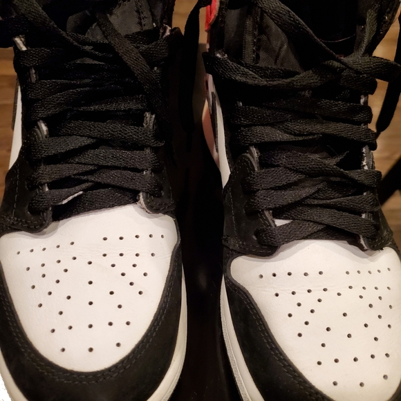 Jordan 1 High Retro VALENTINE'S DAY 2017. - Picture 6 of 6